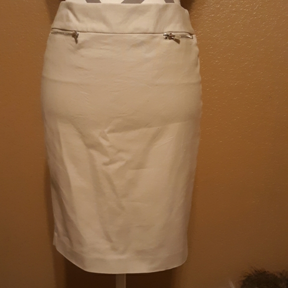 Calvin Klein.. skirt - Picture 2 of 5